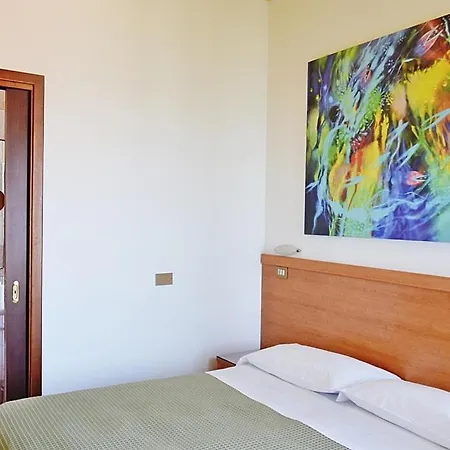 Cristina Hotel