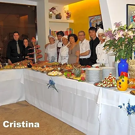 Cristina Hotel 3*