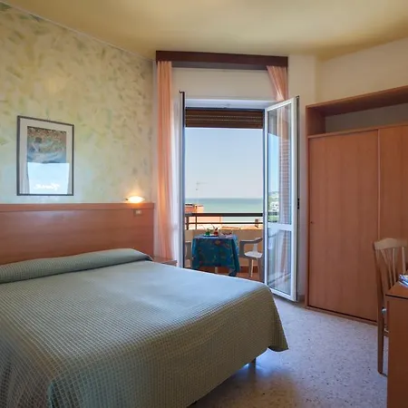 Cristina Hotel